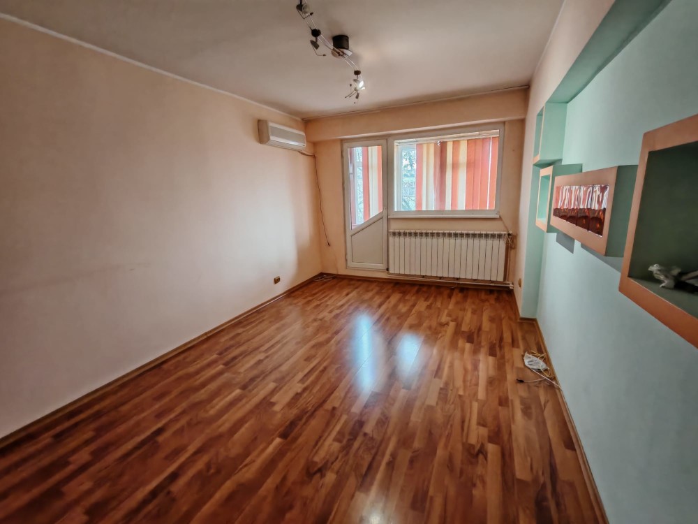 Apartament 2 camere Aurel Vlaicu